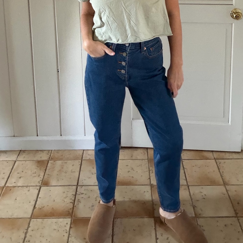Levi Mom Jeans